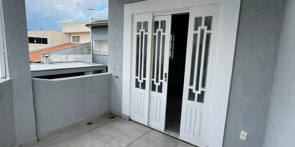 Maravilhoso sobrado 5 dormitórios no Villa Branca